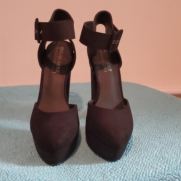 Kendall & Kylie Madden Girl Black Platform Shoes - Picture 3 of 5